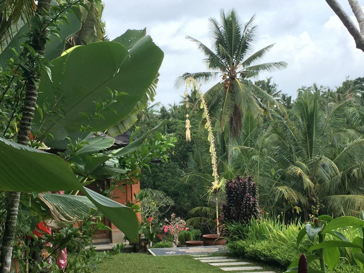 Puri Raya Villa Ubud  Exterior photo